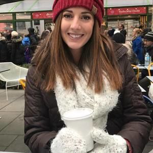 Meet your Posher, Nicole